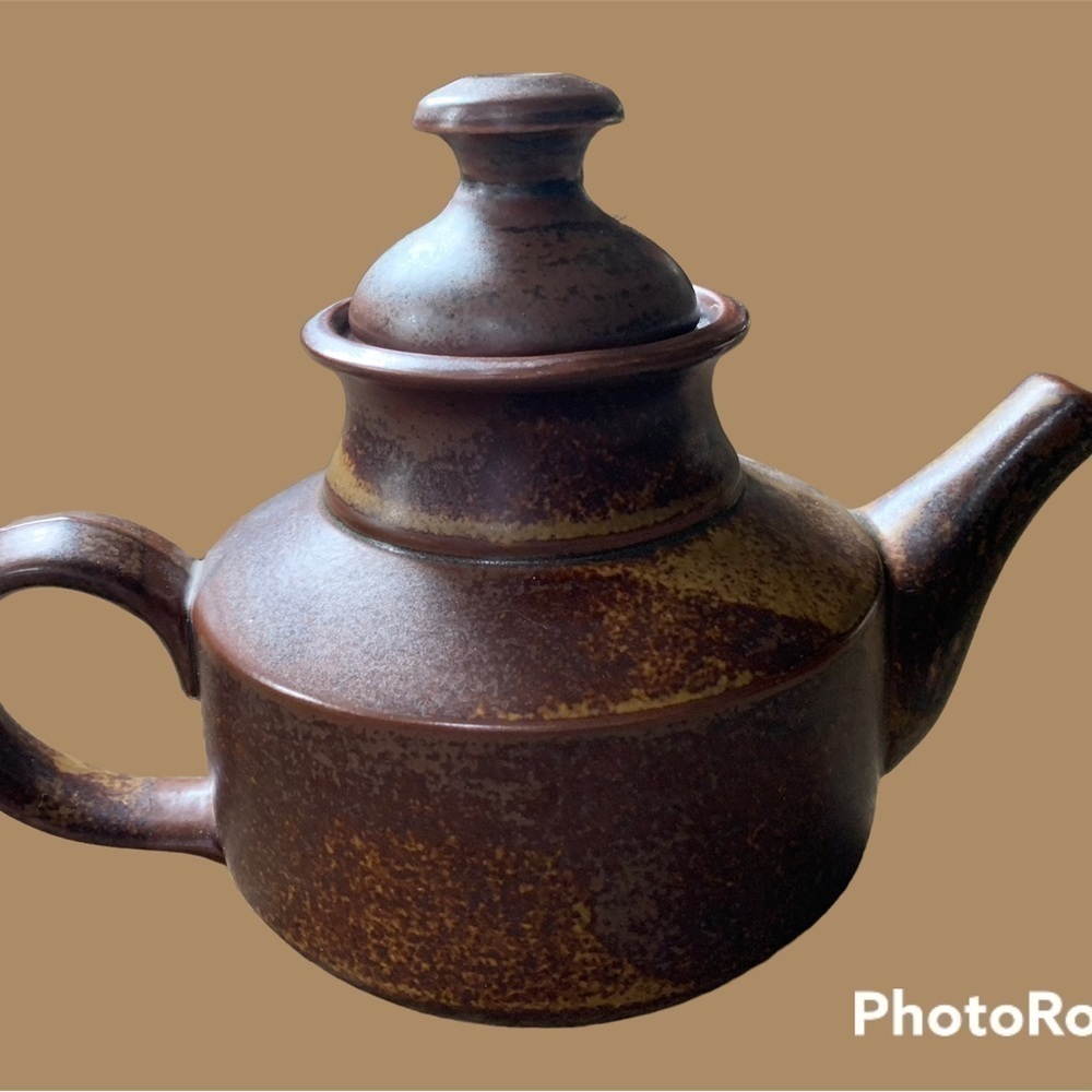 Vintage Iron Mountain Stoneware Roan Mountain Brown Tea Pot